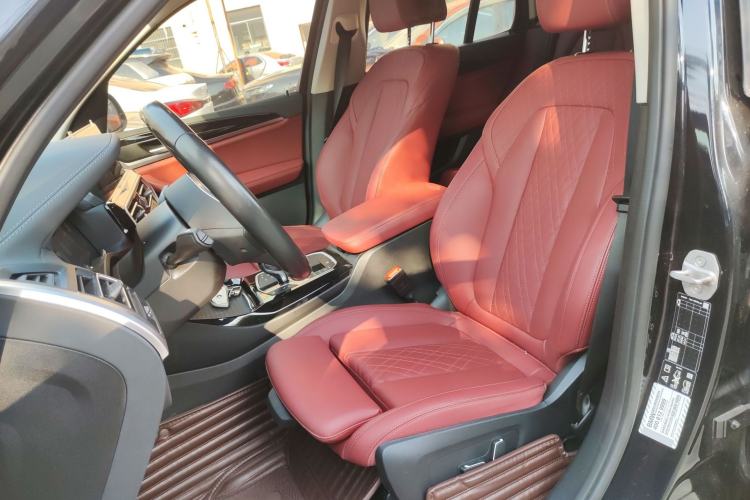 Used BMW X3 2023 xDrive25i M Sport Package Left Front Seat