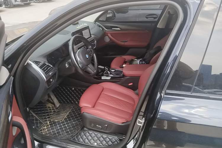 Used BMW X3 2023 xDrive30i Leading Model M Night Edition Package Left Front Seat