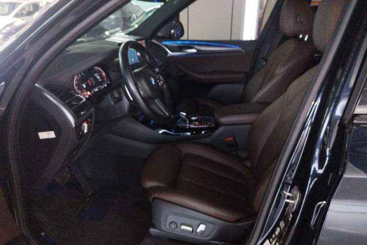 Used BMW X3 2023 xDrive30i Luxury Edition M Night Sky Package Left Front Seat