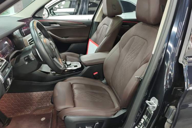 Used BMW X3 2023 Restyled xDrive30i Leading Edition M Night Sky Package Left Front Seat