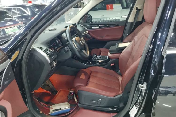 Used BMW X3 2023 xDrive25i M Sport Package Left Front Seat