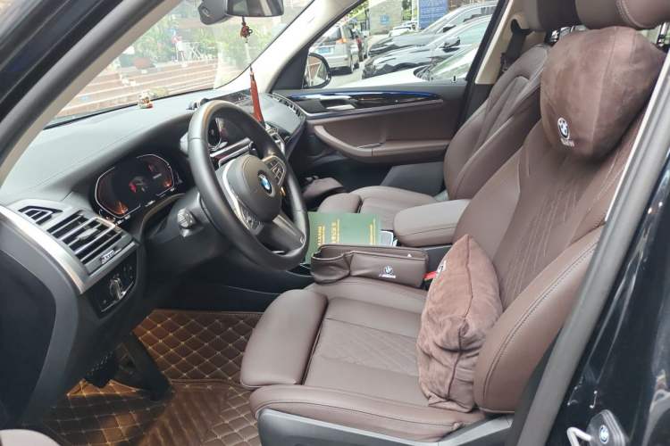 Used BMW X3 2023 xDrive25i M Sport Package Left Front Seat