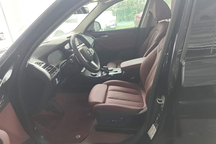 Used BMW X3 2023 Restyled xDrive30i Leading Edition M Night Sky Package Left Front Seat