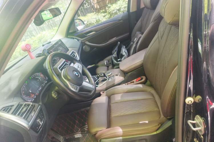 Used BMW X3 2023 xDrive30i Leading Model M Night Edition Package Left Front Seat