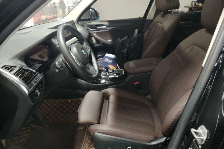 Used BMW X3 2023 Restyled xDrive30i Leading Edition M Night Sky Package Left Front Seat