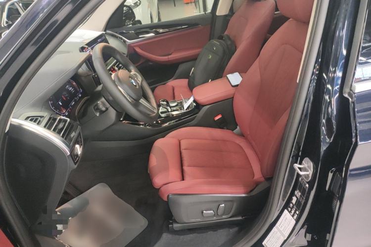 Used BMW X3 2023 xDrive25i M Sport Package Left Front Seat