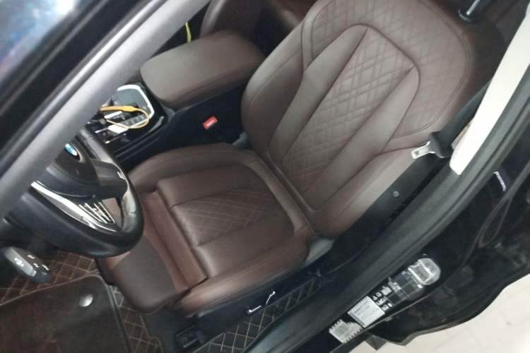 Used BMW X3 2023 xDrive25i M Sport Package Left Front Seat