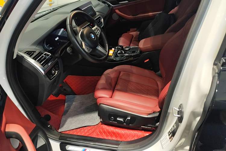 Used BMW X3 2023 Restyled xDrive30i Leading Edition M Night Sky Package Left Front Seat