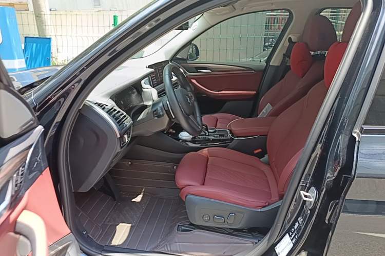 Used BMW X3 2023 Restyled xDrive30i Leading Edition M Night Sky Package Left Front Seat