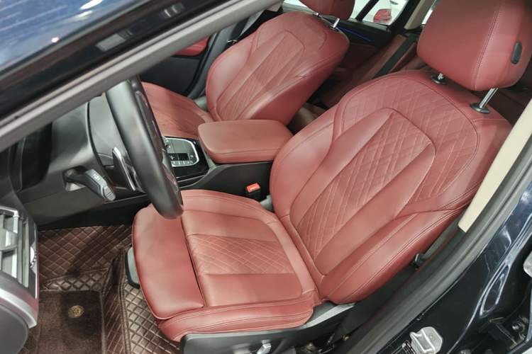 Used BMW X3 2023 xDrive30i Leading Model M Night Edition Package Left Front Seat