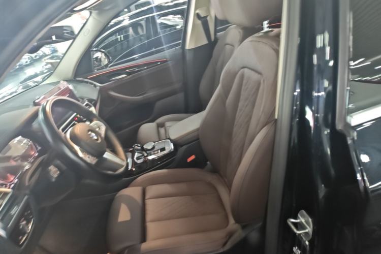 Used BMW X3 2023 xDrive25i M Sport Package Left Front Seat