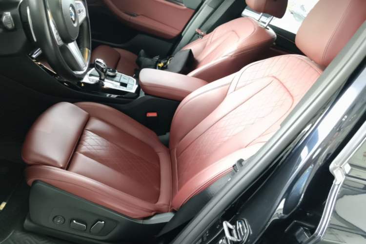 Used BMW X3 2023 Restyled xDrive30i Luxury Version M Night Edition Package Left Front Seat
