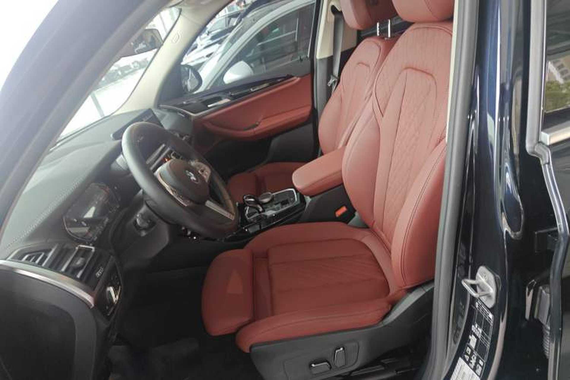 Used BMW X3 2023 xDrive25i M Sport Package Left Front Seat