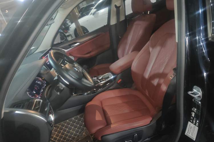 Used BMW X3 2023 Restyled xDrive30i Leading Edition M Night Sky Package Left Front Seat