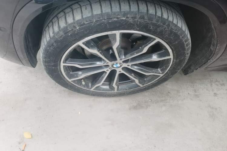 Used BMW X3 2023 xDrive30i Leading Model M Night Edition Package Left Front Wheel Hub