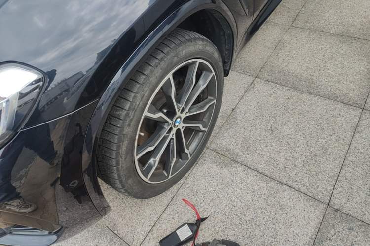 Used BMW X3 2023 xDrive30i Leading Model M Night Edition Package Left Front Wheel Hub