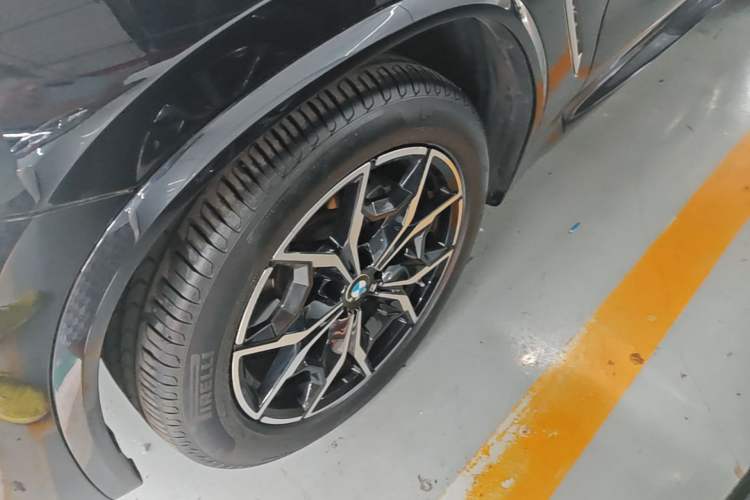 Used BMW X3 2023 xDrive25i M Sport Package Left Front Wheel Hub