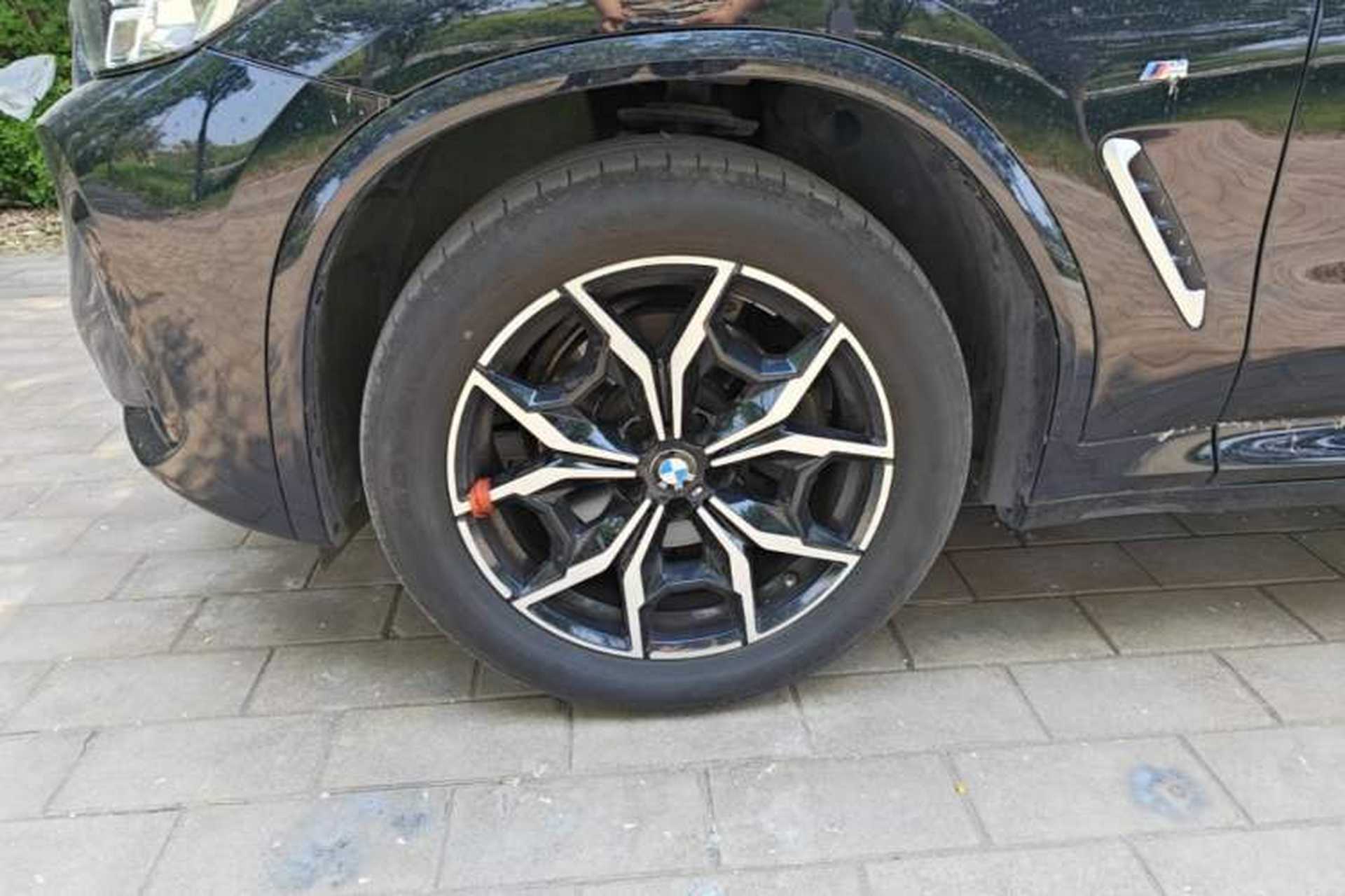 Used BMW X3 2023 xDrive25i M Sport Package Left Front Wheel Hub