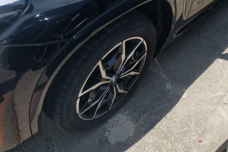 Used BMW X3 2023 xDrive25i M Sport Package Left Front Wheel Hub