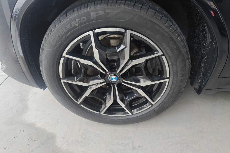 Used BMW X3 2023 xDrive25i M Sport Package Left Front Wheel Hub