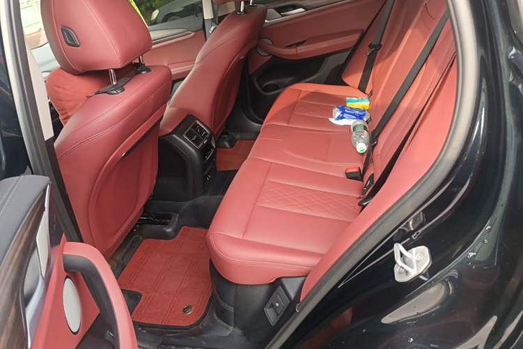 Used BMW X3 2023 Restyled xDrive30i Leading Edition M Night Sky Package Left Rear Seat