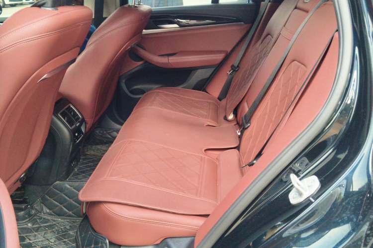 Used BMW X3 2023 xDrive25i M Sport Package Left Rear Seat