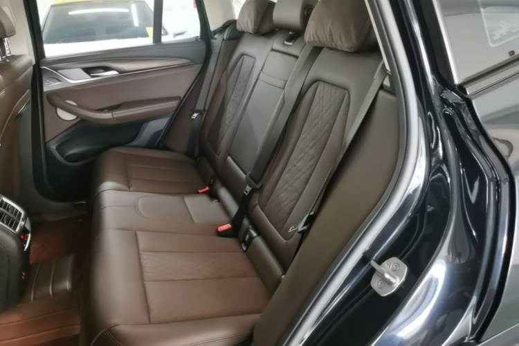 Used BMW X3 2023 Restyled xDrive30i Leading Edition M Night Sky Package Left Rear Seat