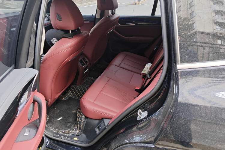 Used BMW X3 2023 xDrive25i M Sport Package Left Rear Seat
