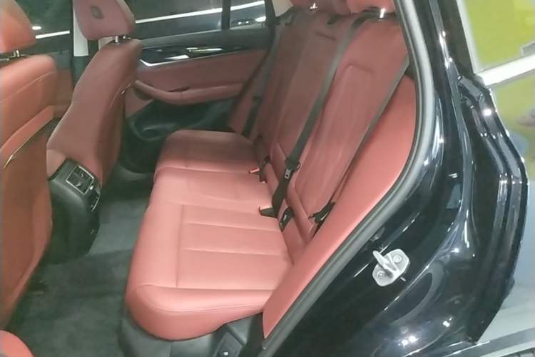 Used BMW X3 2023 xDrive25i M Sport Package Left Rear Seat