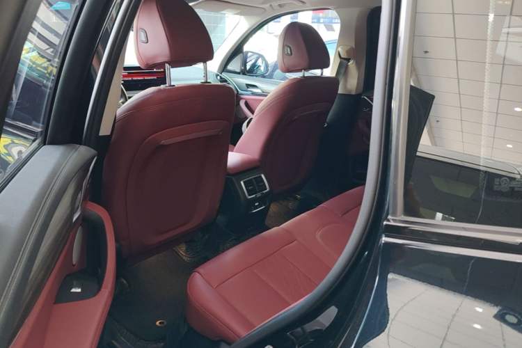 Used BMW X3 2023 xDrive30i Leading Model M Night Edition Package Left Rear Seat