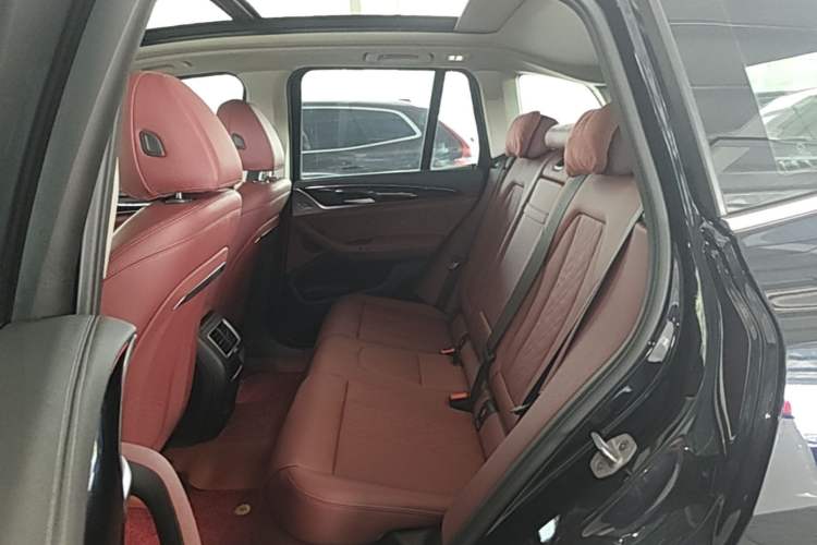 Used BMW X3 2023 xDrive25i M Sport Package Left Rear Seat