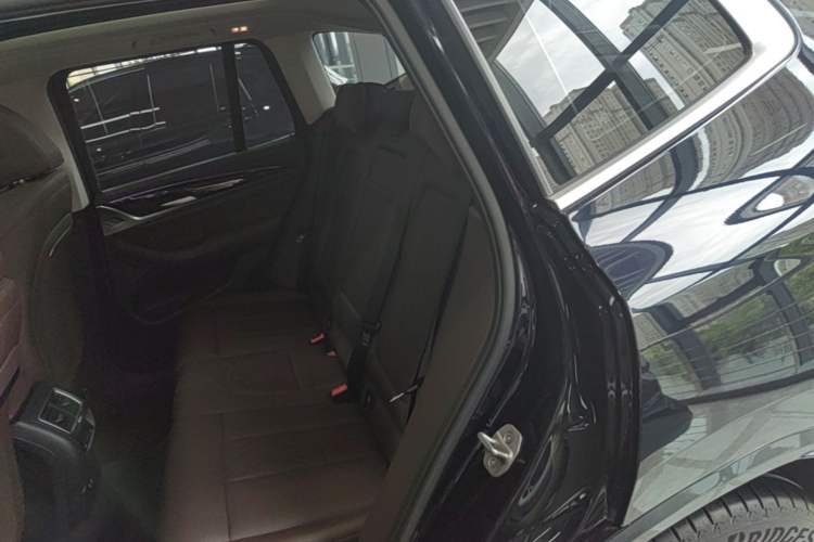 Used BMW X3 2023 xDrive25i M Sport Package Left Rear Seat