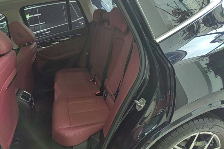 Used BMW X3 2023 xDrive25i M Sport Package Left Rear Seat