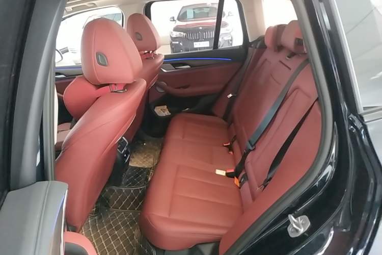 Used BMW X3 2023 Restyled xDrive30i Leading Edition M Night Sky Package Left Rear Seat