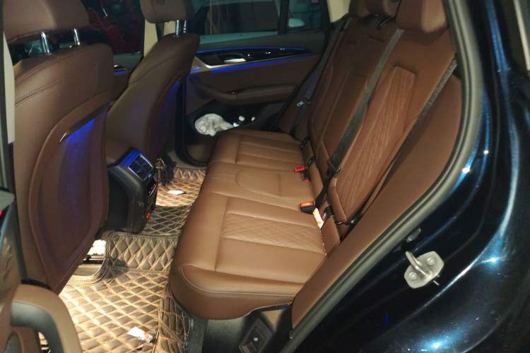Used BMW X3 2023 xDrive25i M Sport Package Left Rear Seat
