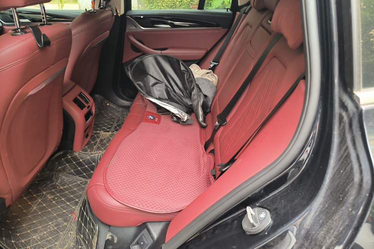Used BMW X3 2023 xDrive25i M Sport Package Left Rear Seat