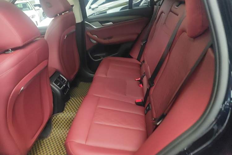 Used BMW X3 2023 Restyled xDrive30i Leading Edition M Night Sky Package Left Rear Seat