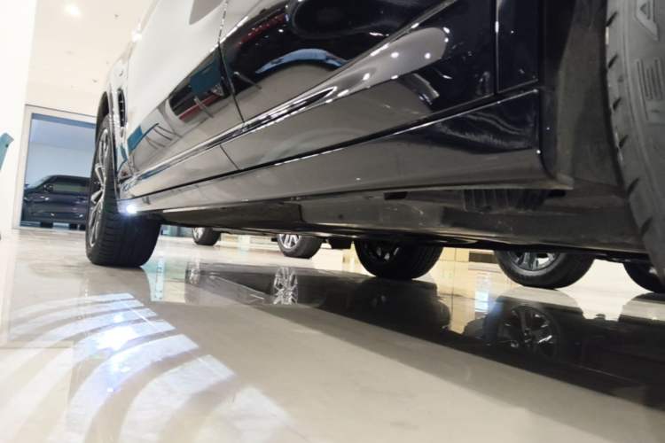 Used BMW X3 2023 Restyled xDrive30i Leading Edition M Night Sky Package Left Side Sill