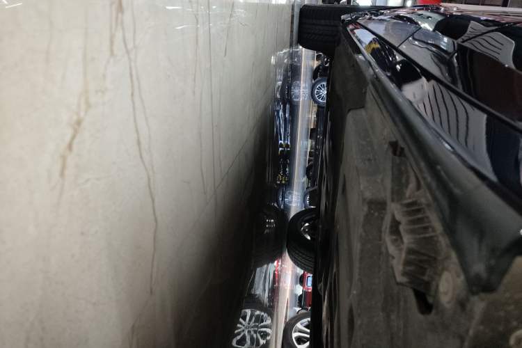 Used BMW X3 2023 xDrive30i Leading Model M Night Edition Package Left Side Sill