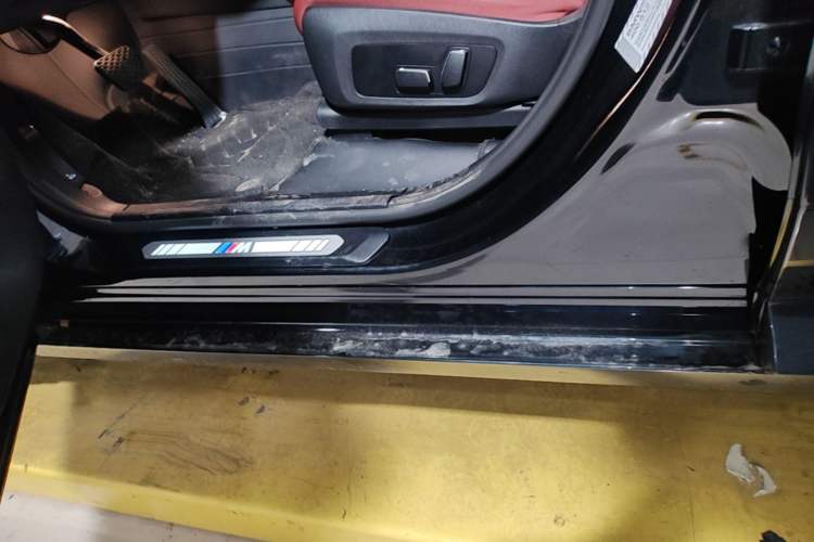 Used BMW X3 2023 xDrive25i M Sport Package Left Side Sill