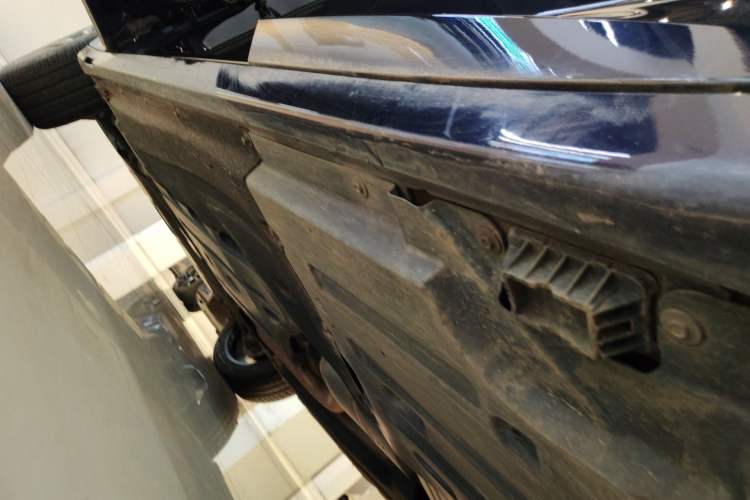 Used BMW X3 2023 xDrive30i Leading Model M Night Edition Package Left Side Sill