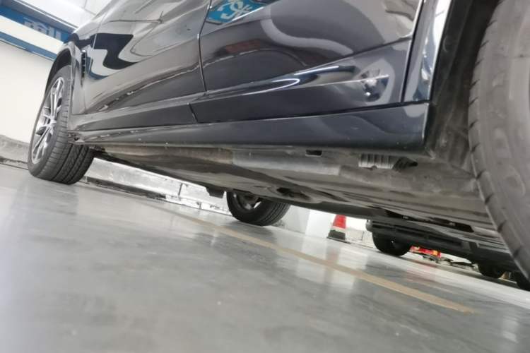 Used BMW X3 2023 Restyled xDrive30i Leading Edition M Night Sky Package Left Side Sill