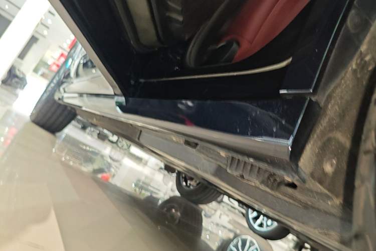 Used BMW X3 2023 xDrive25i M Sport Package Left Side Sill