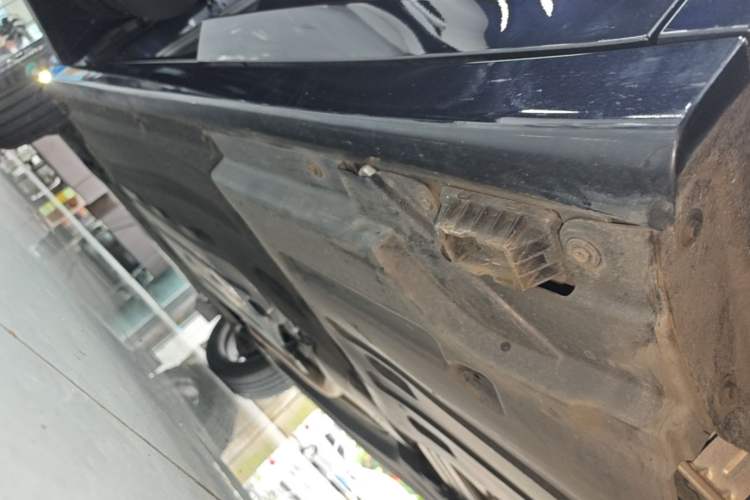 Used BMW X3 2023 Restyled xDrive30i Leading Edition M Night Sky Package Left Side Sill