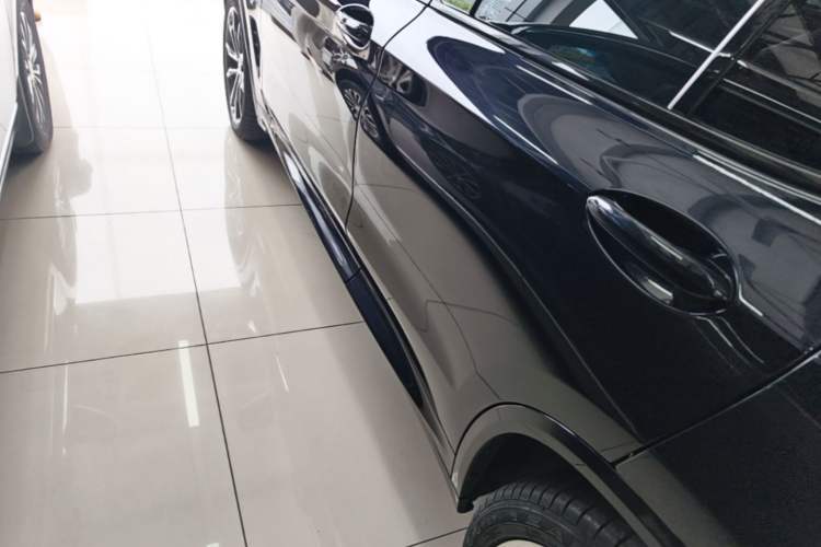 Used BMW X3 2023 Restyled xDrive30i Leading Edition M Night Sky Package Left Side Sill