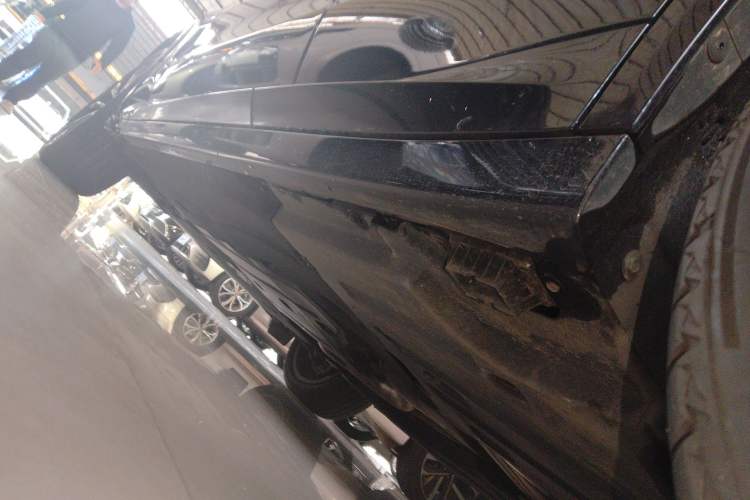 Used BMW X3 2023 Restyled xDrive30i Leading Edition M Night Sky Package Left Side Sill