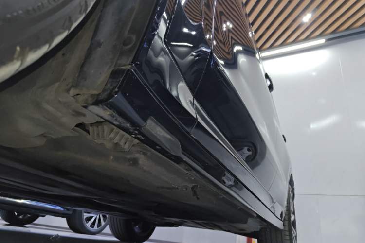 Used BMW X3 2023 xDrive30i Leading Model M Night Edition Package Left Side Sill