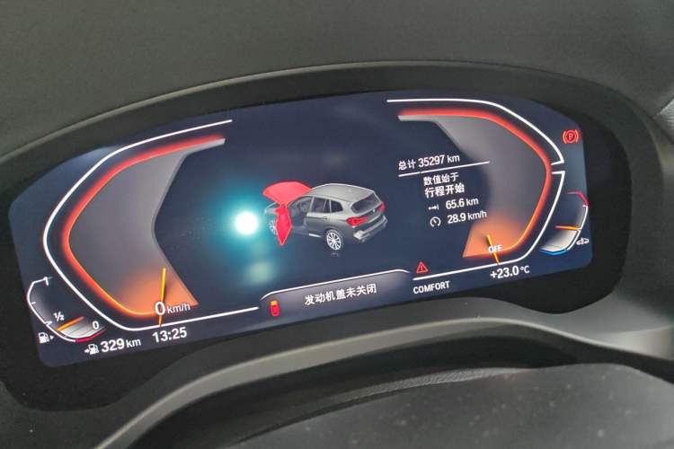 Used BMW X3 2023 xDrive30i Leading Model M Night Edition Package Odometer Close Up