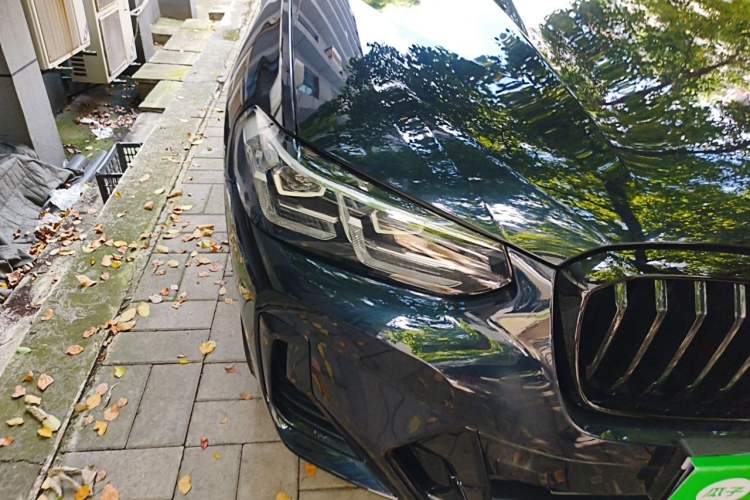 Used BMW X3 2023 Restyled xDrive30i Leading Edition M Night Sky Package Right Front Headlight