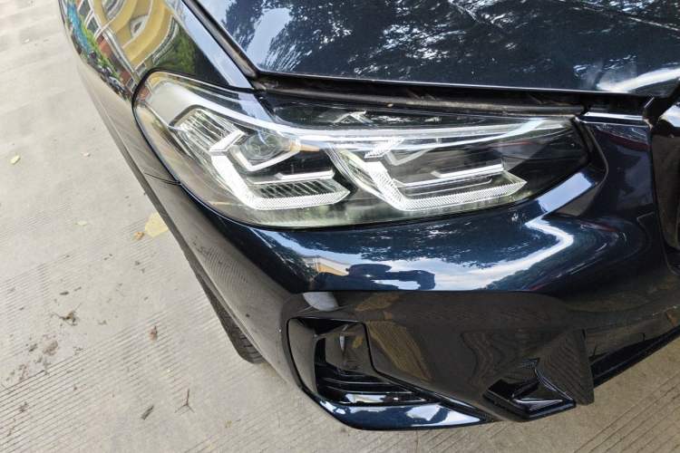 Used BMW X3 2023 Restyled xDrive30i Leading Edition M Night Sky Package Right Front Headlight
